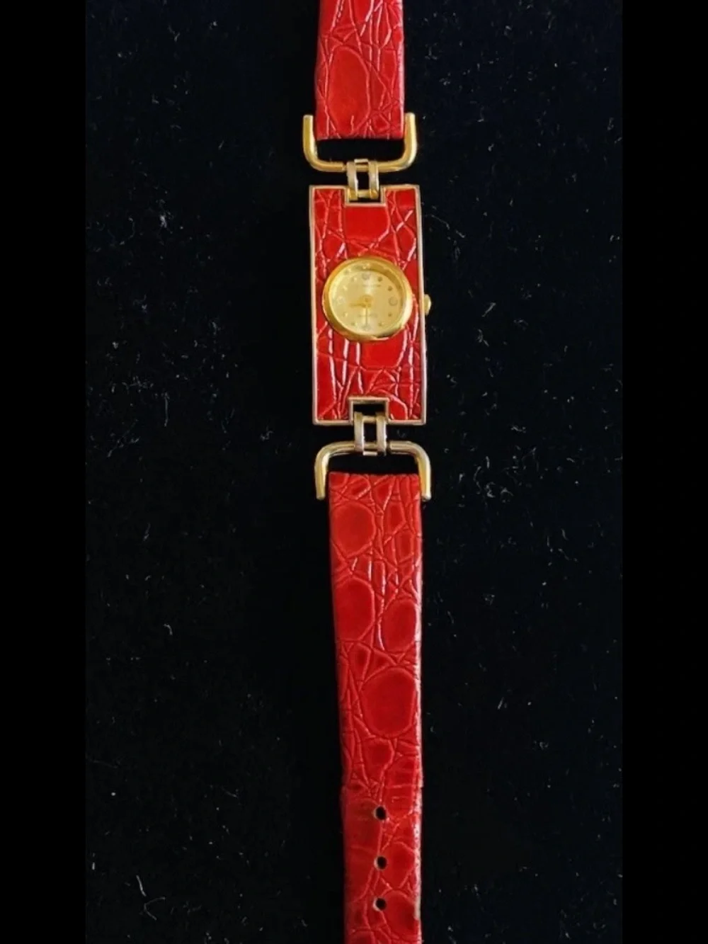 Vintage Luc Desroches Ladies Red Leather Quartz Watch Faux Crocodile 80’s